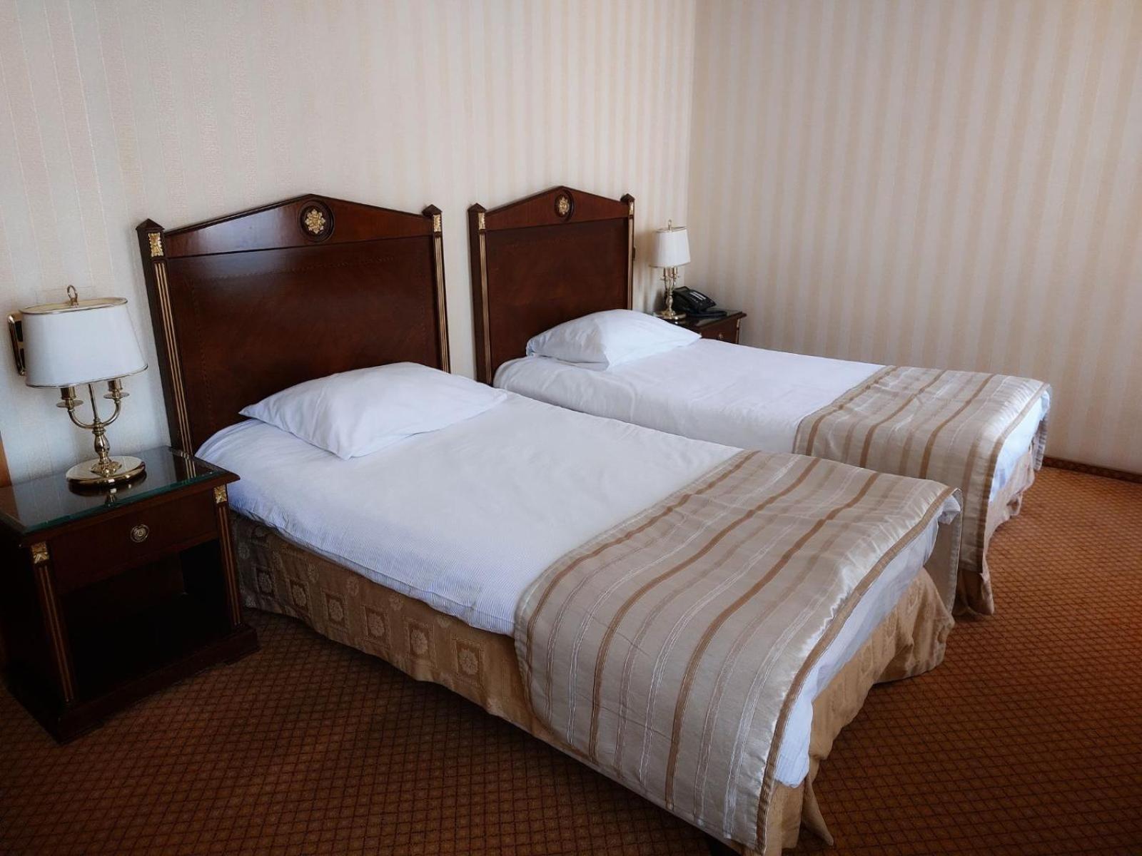 Optima Collection Podil Plaza Hotell Kiev Eksteriør bilde