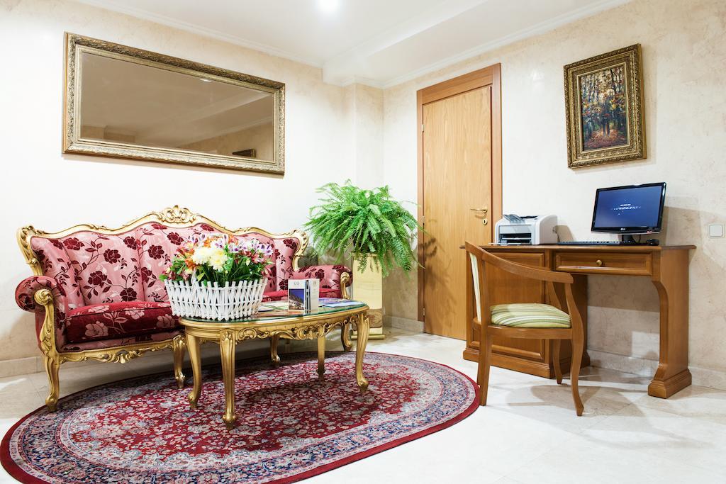 Optima Collection Podil Plaza Hotell Kiev Eksteriør bilde