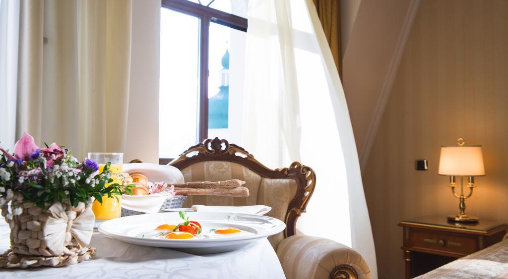 Optima Collection Podil Plaza Hotell Kiev Eksteriør bilde